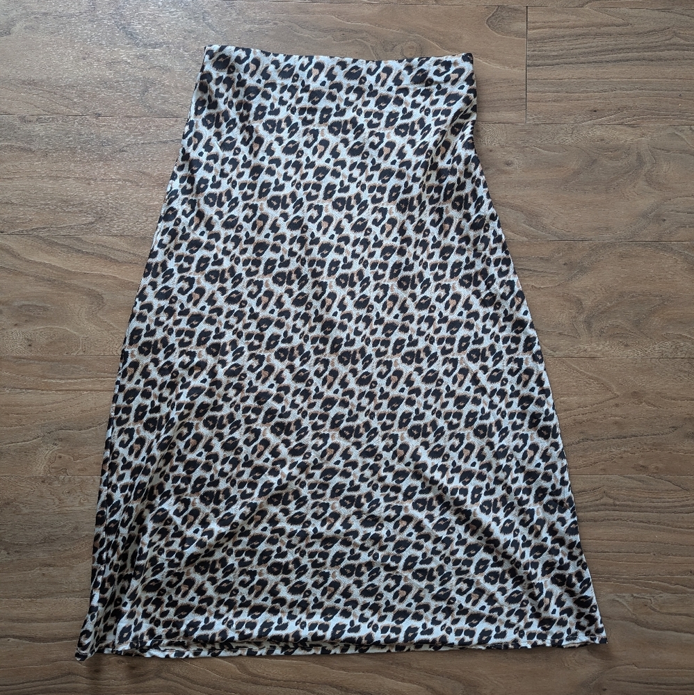 Leopard Print Midi Skirt